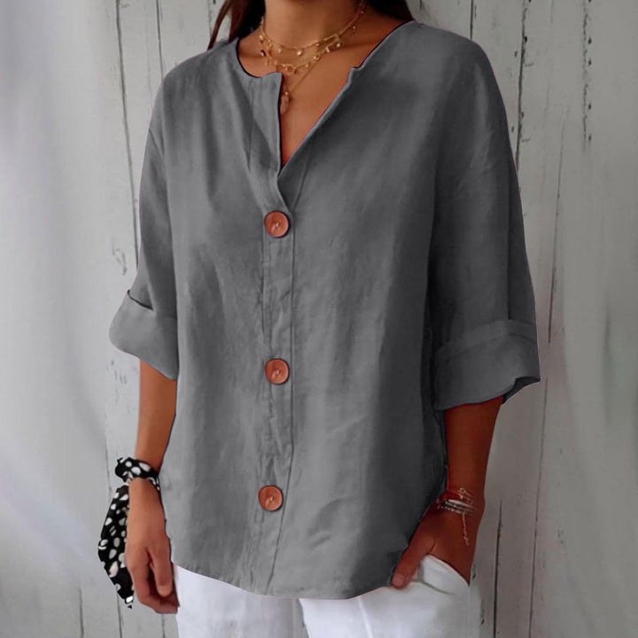 Romy - Timeless Elegant Blouse