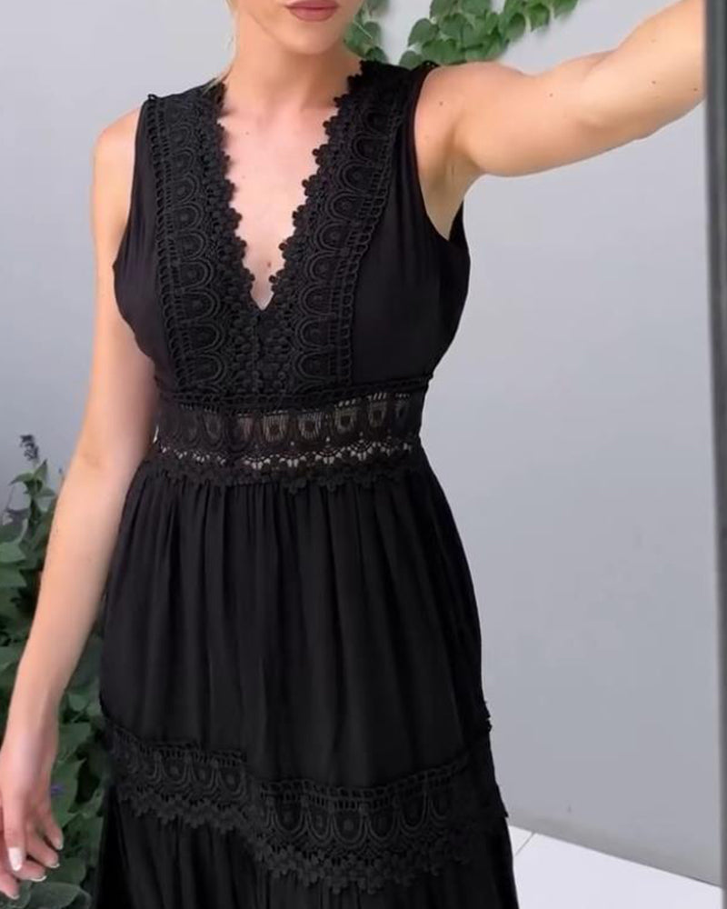 Lily - Flattering Maxi Dress